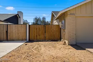 17612 N 34th Ln, Phoenix, AZ 85053 - Photo 18