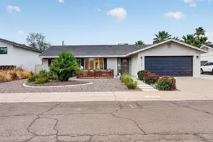 8738 E Rose Ln, Scottsdale, AZ 85250 - Photo 10