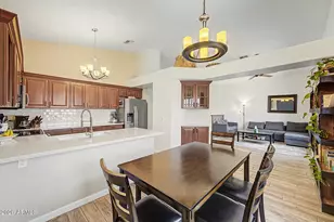 3729 E Taro Ln, Phoenix, AZ 85050 - Photo 8