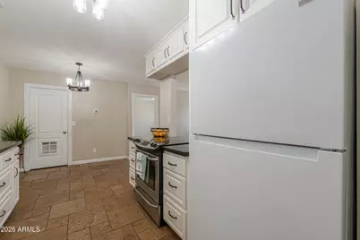 3511 E Baseline Road #1004, Phoenix, AZ 85042 - Photo 16