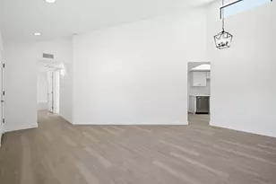 316 E Turquoise Ave, Phoenix, AZ 85020 - Photo 10