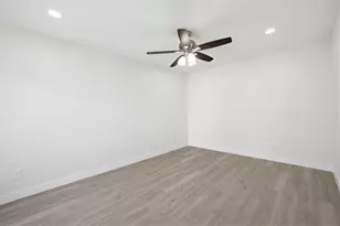 316 E Turquoise Ave, Phoenix, AZ 85020 - Photo 16