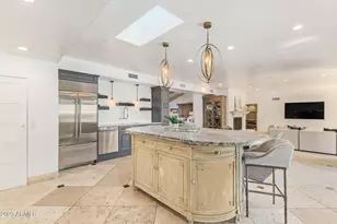 4450 E Camelback Rd, Phoenix, AZ 85018 - Photo 16