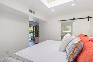 4450 E Camelback Rd, Phoenix, AZ 85018 - Photo 32