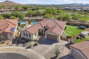 1829 W Aloe Vera Dr, Phoenix, AZ 85085 - Photo 8