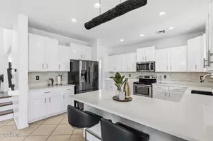 43266 W Lindgren Dr, Maricopa, AZ 85138 - Photo 14