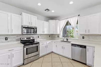 43266 W Lindgren Drive, Maricopa, AZ 85138 - Photo 14