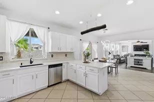 43266 W Lindgren Dr, Maricopa, AZ 85138 - Photo 16