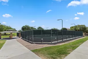 43266 W Lindgren Dr, Maricopa, AZ 85138 - Photo 36