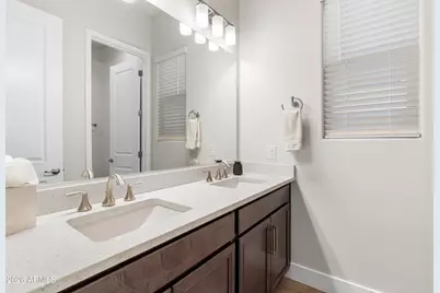 6514 E Libby Street, Phoenix, AZ 85054 - Photo 8