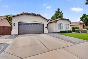 905 W Beechnut Dr, Chandler, AZ 85248 - Photo 2