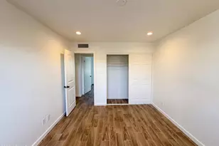 3339 W Country Gables Dr, Phoenix, AZ 85053 - Photo 4