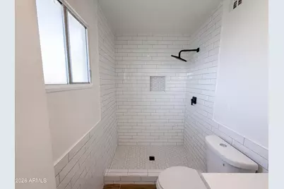 3339 W Country Gables Drive, Phoenix, AZ 85053 - Photo 16