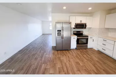 3339 W Country Gables Drive, Phoenix, AZ 85053 - Photo 8