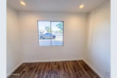 3339 W Country Gables Drive, Phoenix, AZ 85053 - Photo 12