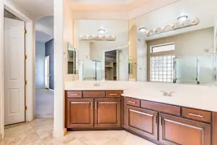 4823 E Estevan Rd, Phoenix, AZ 85054 - Photo 10