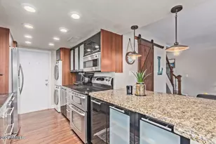 716 E North Ln, Phoenix, AZ 85020 - Photo 10