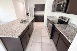 18616 W Desert Holw Dr, Wittmann, AZ 85361 - Photo 8