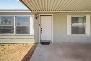 252 S 91st St, Mesa, AZ 85208 - Photo 2