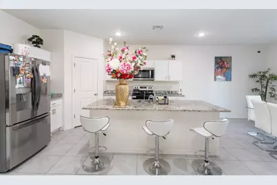 36094 W Santa Barbara Avenue, Maricopa, AZ 85138 - Photo 32