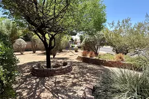 2425 S Newberry Rd, Tempe, AZ 85282 - Photo 4