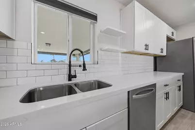 906 W Saint John Road, Phoenix, AZ 85023 - Photo 8
