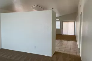 6831 S 33rd Dr, Phoenix, AZ 85041 - Photo 6