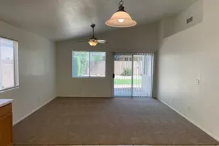 6831 S 33rd Dr, Phoenix, AZ 85041 - Photo 8