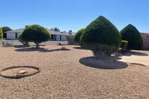 13207 N Branding Iron Dr, Sun City, AZ 85351 - Photo 32