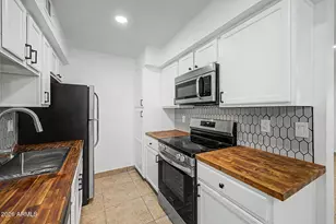 2625 E Indian School Rd, Phoenix, AZ 85016 - Photo 1