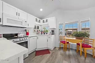 17200 W Bell Rd, Surprise, AZ 85374 - Photo 10