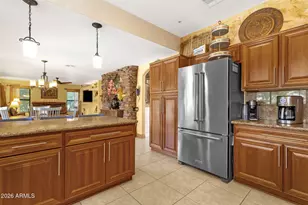 9079 E Caribbean Ln, Scottsdale, AZ 85260 - Photo 10