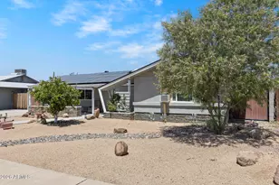 10120 W Riviera Dr, Sun City, AZ 85351 - Photo 4
