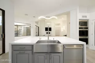 7417 E Cochise Dr, Scottsdale, AZ 85258 - Photo 10