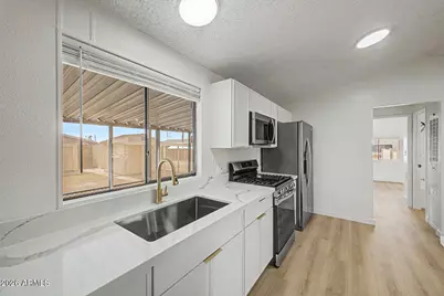 16040 N 66th Avenue, Glendale, AZ 85306 - Photo 8