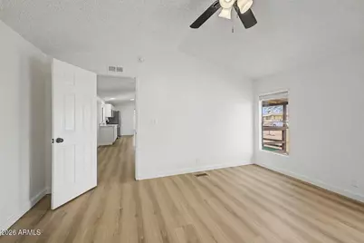 16040 N 66th Avenue, Glendale, AZ 85306 - Photo 14