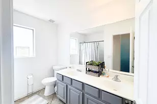 3218 S 74th Ln, Phoenix, AZ 85043 - Photo 12