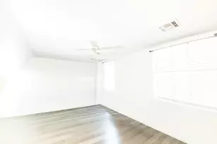 3218 S 74th Ln, Phoenix, AZ 85043 - Photo 10