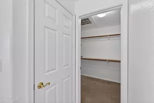 10410 N Cave Creek Rd, Phoenix, AZ 85020 - Photo 24