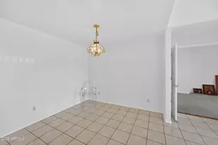 10410 N Cave Creek Rd, Phoenix, AZ 85020 - Photo 12