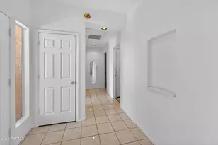 10410 N Cave Creek Rd, Phoenix, AZ 85020 - Photo 28