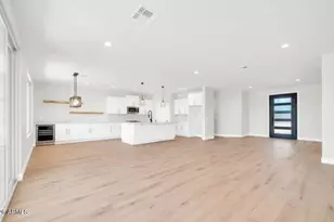 27912 N 148th Ave, Surprise, AZ 85387 - Photo 2