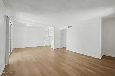 3810 N Maryvale Parkway #1063, Phoenix, AZ 85031 - Photo 6