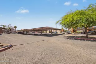 3810 N Maryvale Pkwy, Phoenix, AZ 85031 - Photo 28