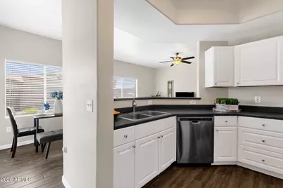13700 N Fountain Hills Boulevard #109, Fountain Hills, AZ 85268 - Photo 10