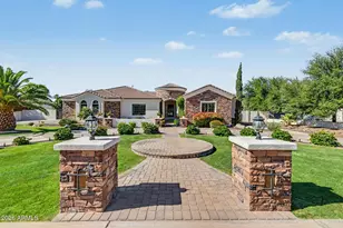 2776 E Taurus Pl, Chandler, AZ 85249 - Photo 4