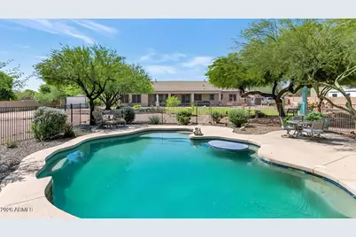 14306 W Hope Drive, Surprise, AZ 85379 - Photo 2