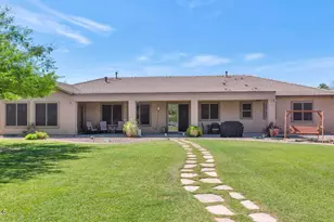 14306 W Hope Dr, Surprise, AZ 85379 - Photo 32
