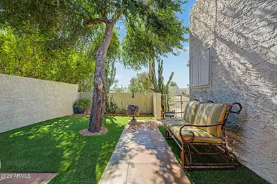 5131 N 78th Street, Scottsdale, AZ 85250 - Photo 2