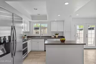 2933 E Fairmount Ave, Phoenix, AZ 85016 - Photo 16